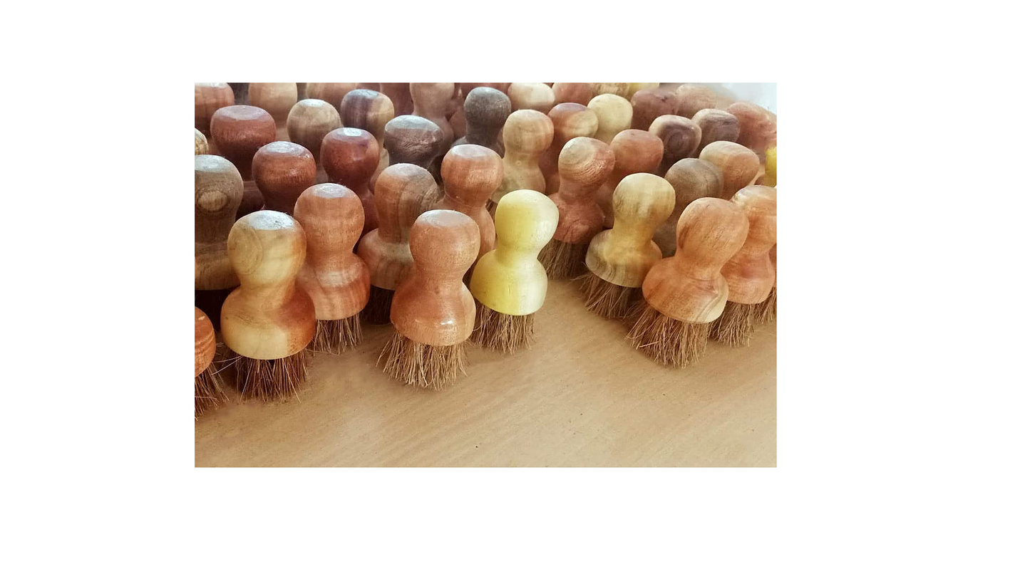 Palmera Natural Coir Tawa Brush for Spreading Oil on Dosa Tawa, Iron Tawa, Roti Tawa & Low Oil Frying on Pans (Fully Natural Food Grade Varnished Wood) (Pack of 1)